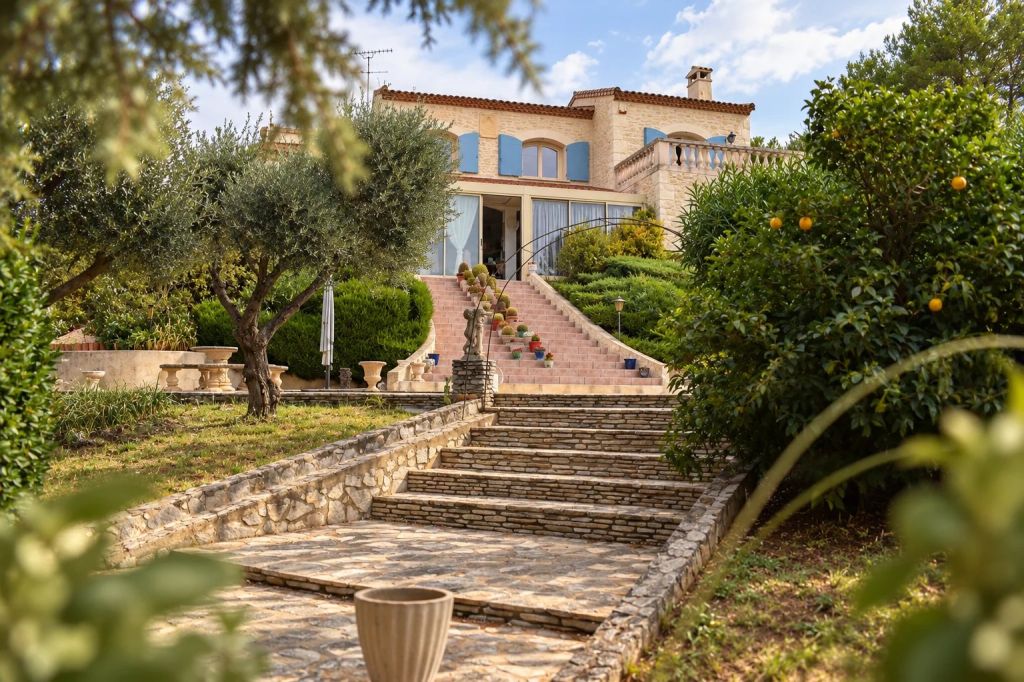 Maison 5 pièces 181 m² · à Saint Gilles · 181,2 m² · 460 000 €