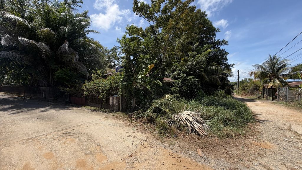 Terrain 350 m² · à Cayenne · 112 000 €